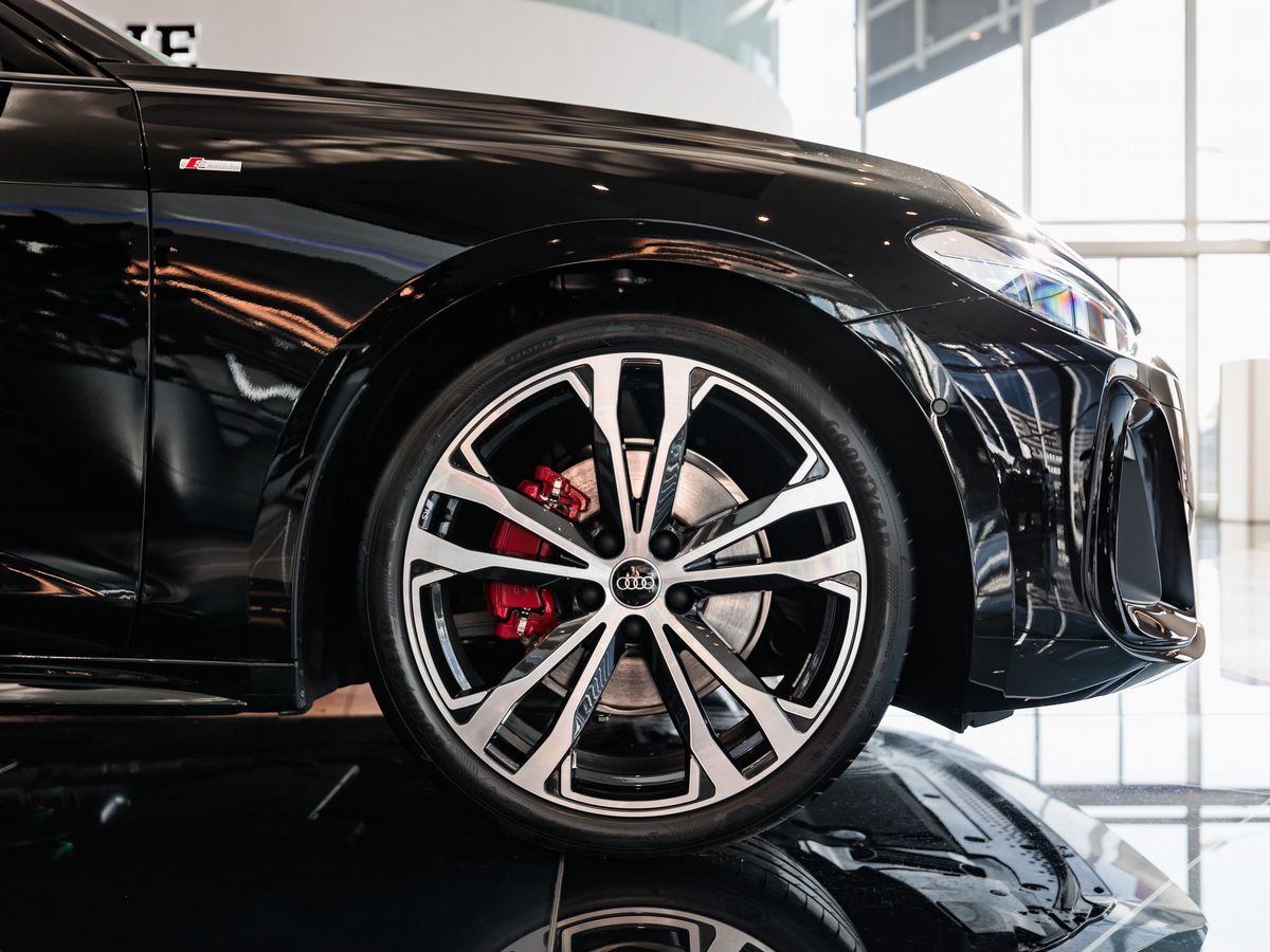 Audi A5 III (B10) 2.0 AMT (204 л.с.) 4WD