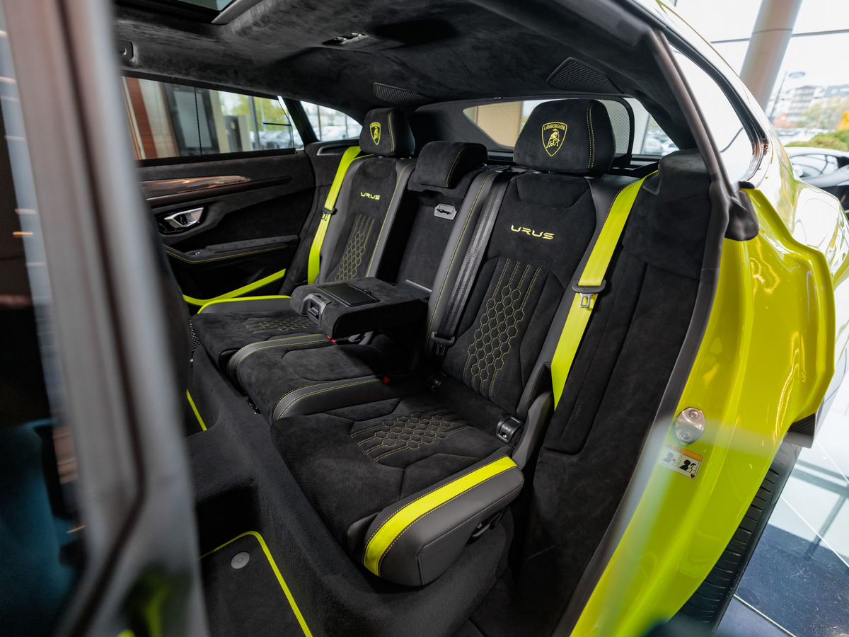 Lamborghini Urus I Рестайлинг Performante 4.0 AT (666 л.с.) 4WD