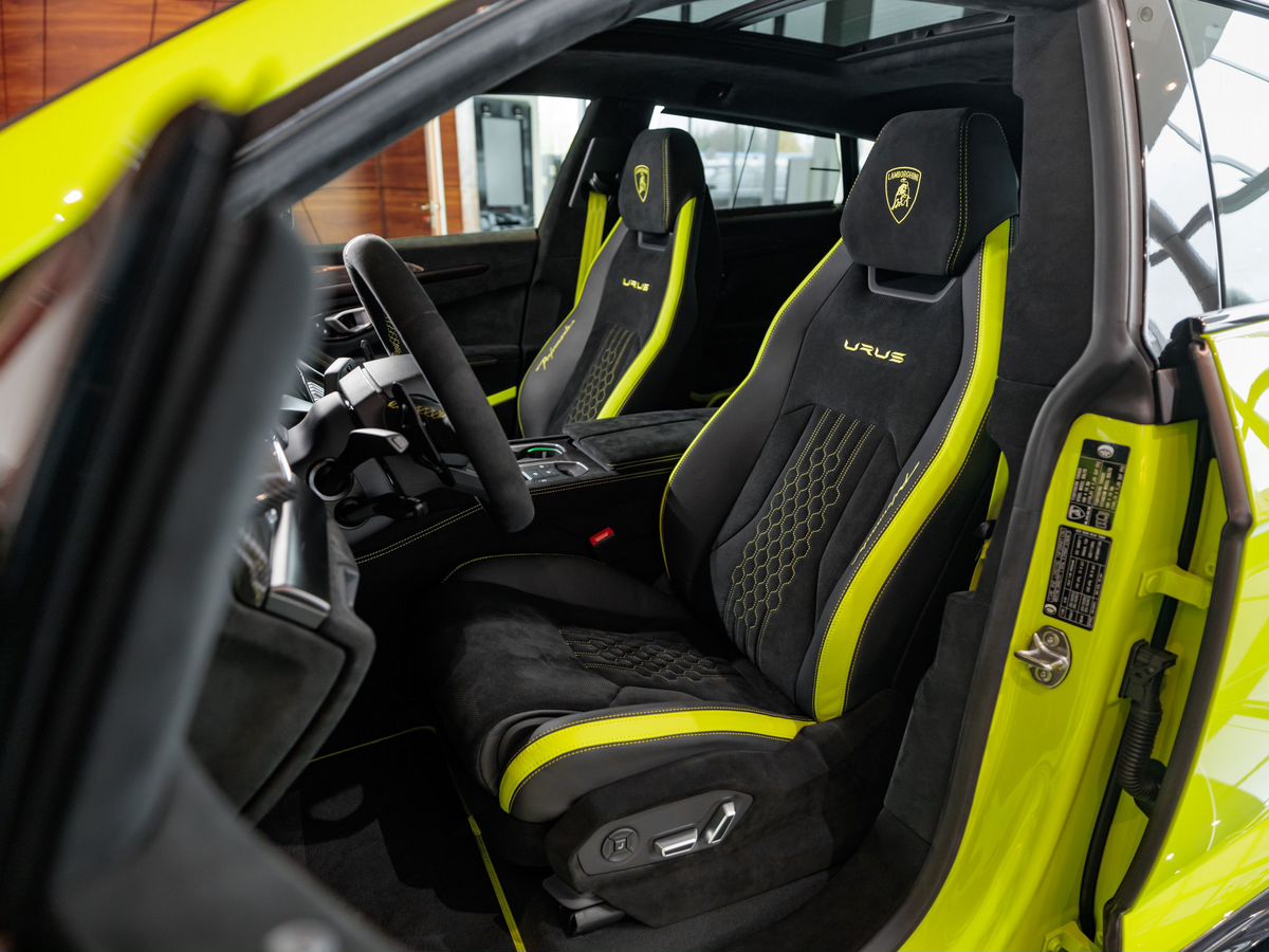 Lamborghini Urus I Рестайлинг Performante 4.0 AT (666 л.с.) 4WD