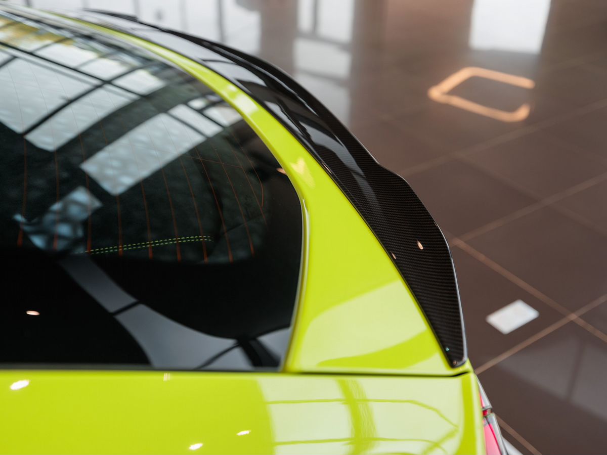 Lamborghini Urus I Рестайлинг Performante 4.0 AT (666 л.с.) 4WD