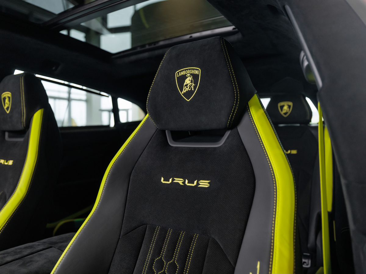 Lamborghini Urus I Рестайлинг Performante 4.0 AT (666 л.с.) 4WD