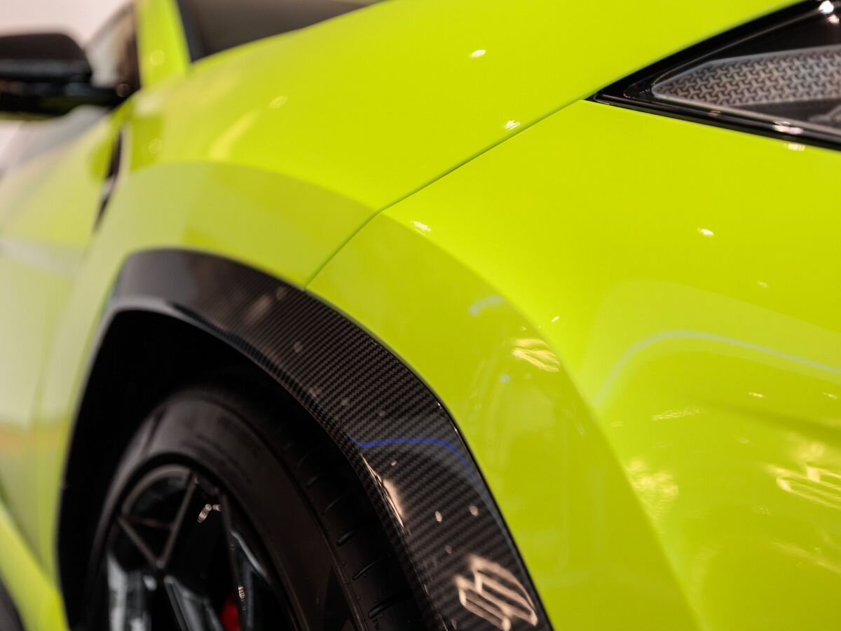 Lamborghini Urus I Рестайлинг Performante 4.0 AT (666 л.с.) 4WD