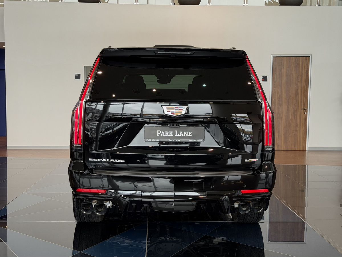 Cadillac Escalade-V I Рестайлинг ESV 6.2 AT (682 л.с.) 4WD
