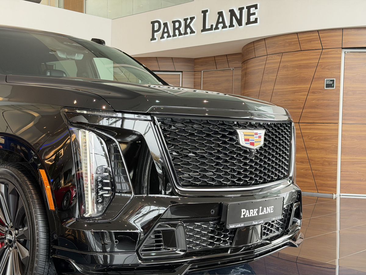 Cadillac Escalade-V I Рестайлинг ESV 6.2 AT (682 л.с.) 4WD