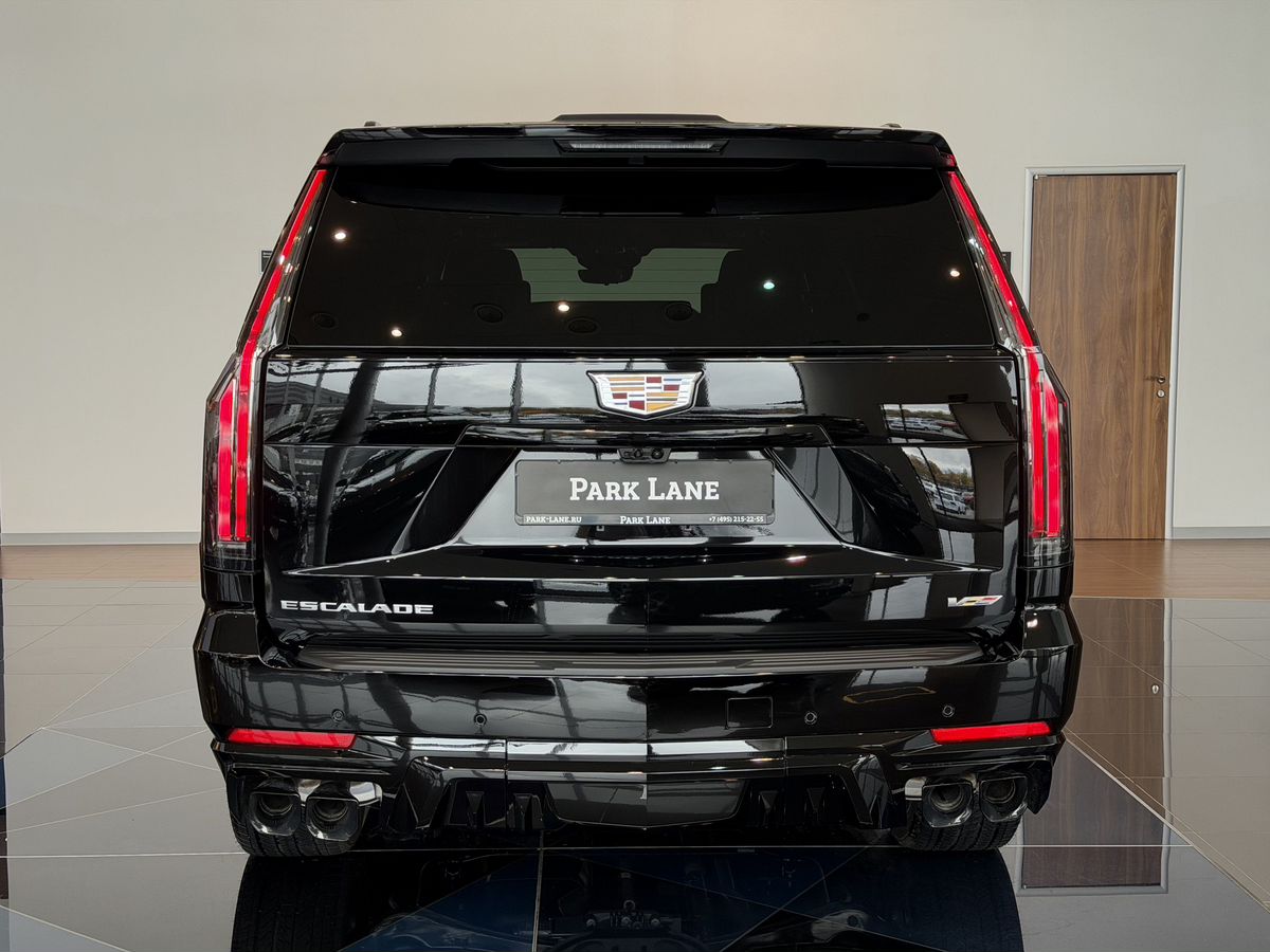 Cadillac Escalade-V I Рестайлинг ESV 6.2 AT (682 л.с.) 4WD