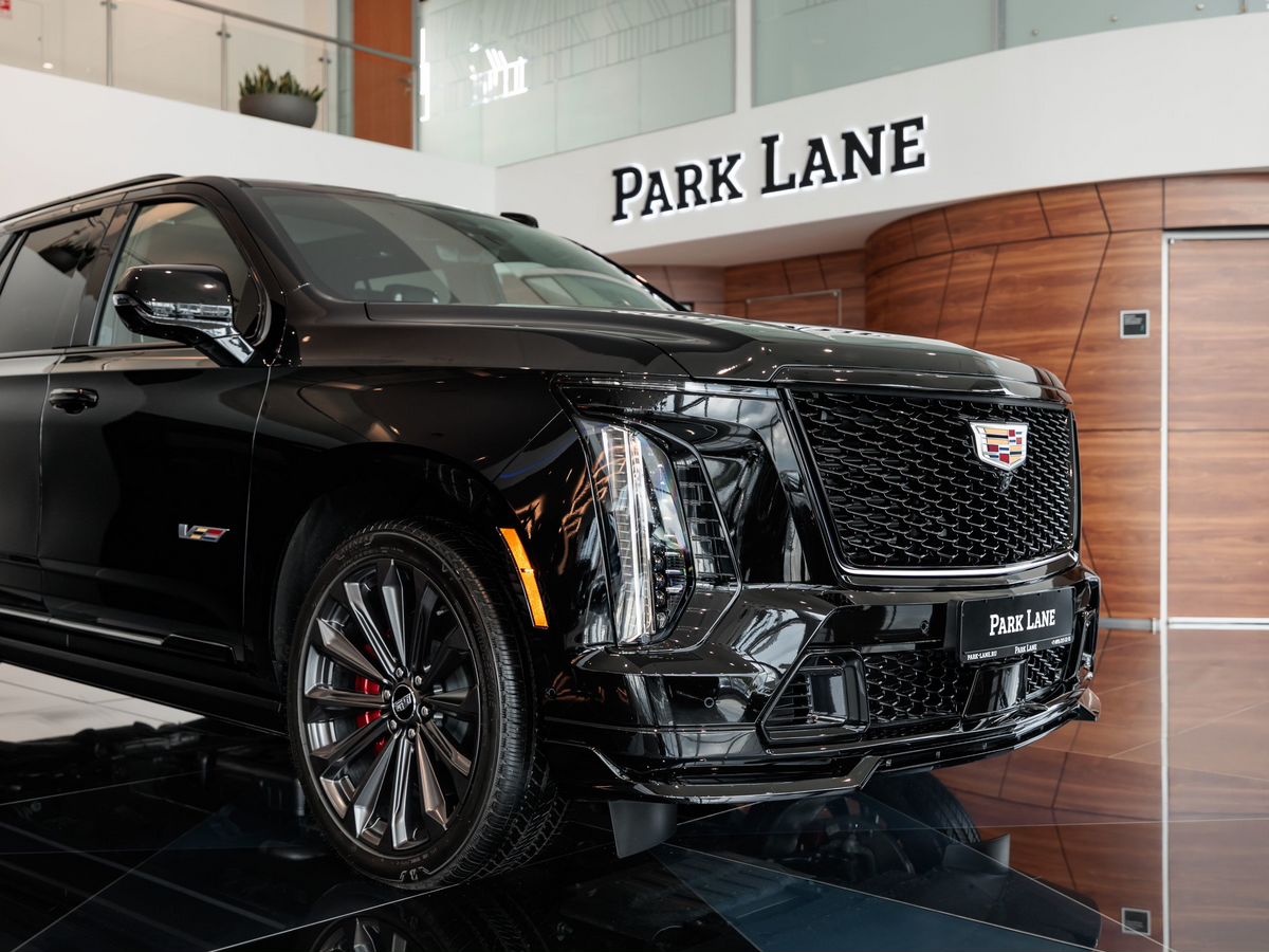Cadillac Escalade-V I Рестайлинг 6.2 AT (682 л.с.) 4WD