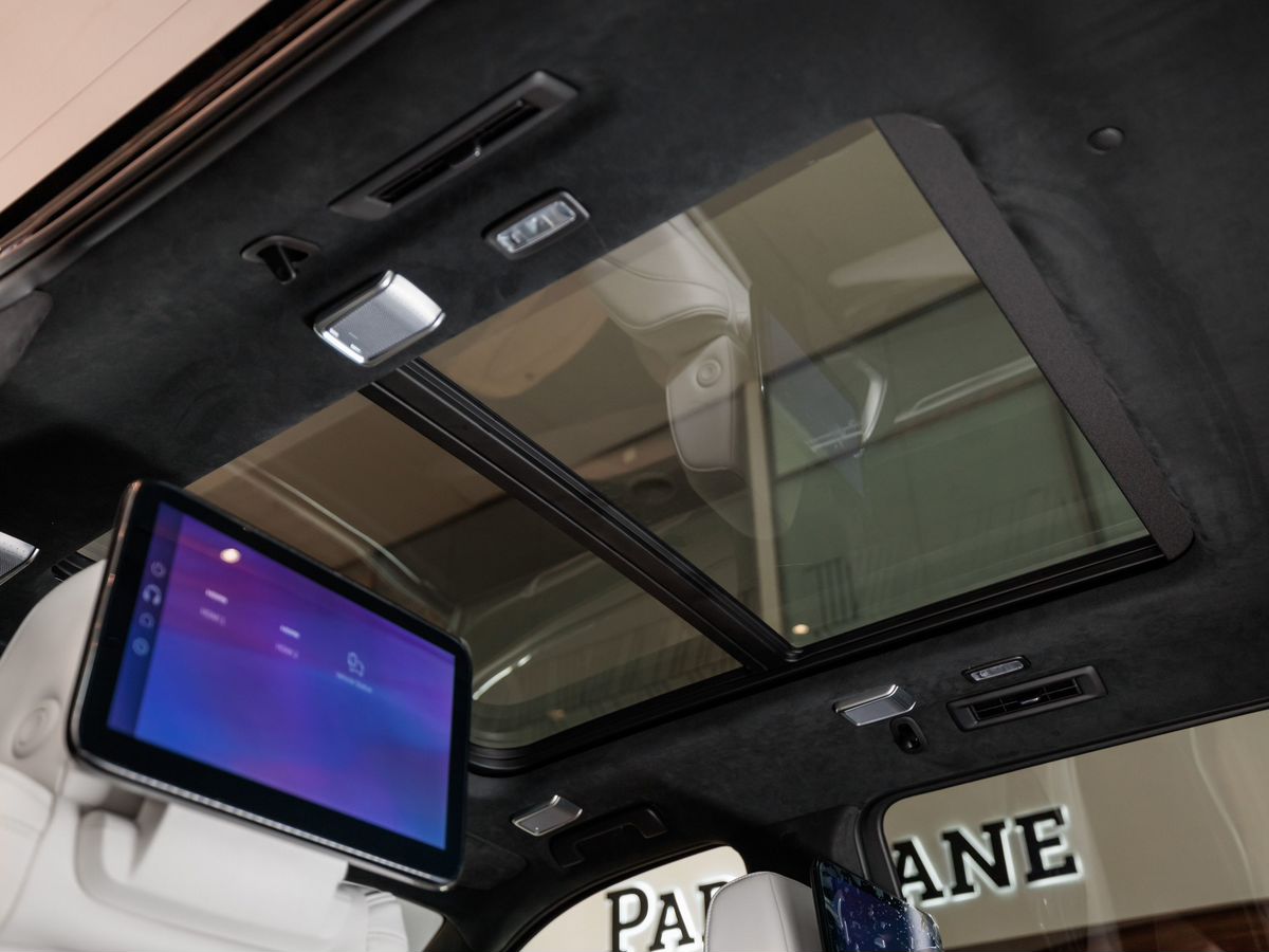 Cadillac Escalade V Рестайлинг ESV 6.2 AT (420 л.с.) 4WD