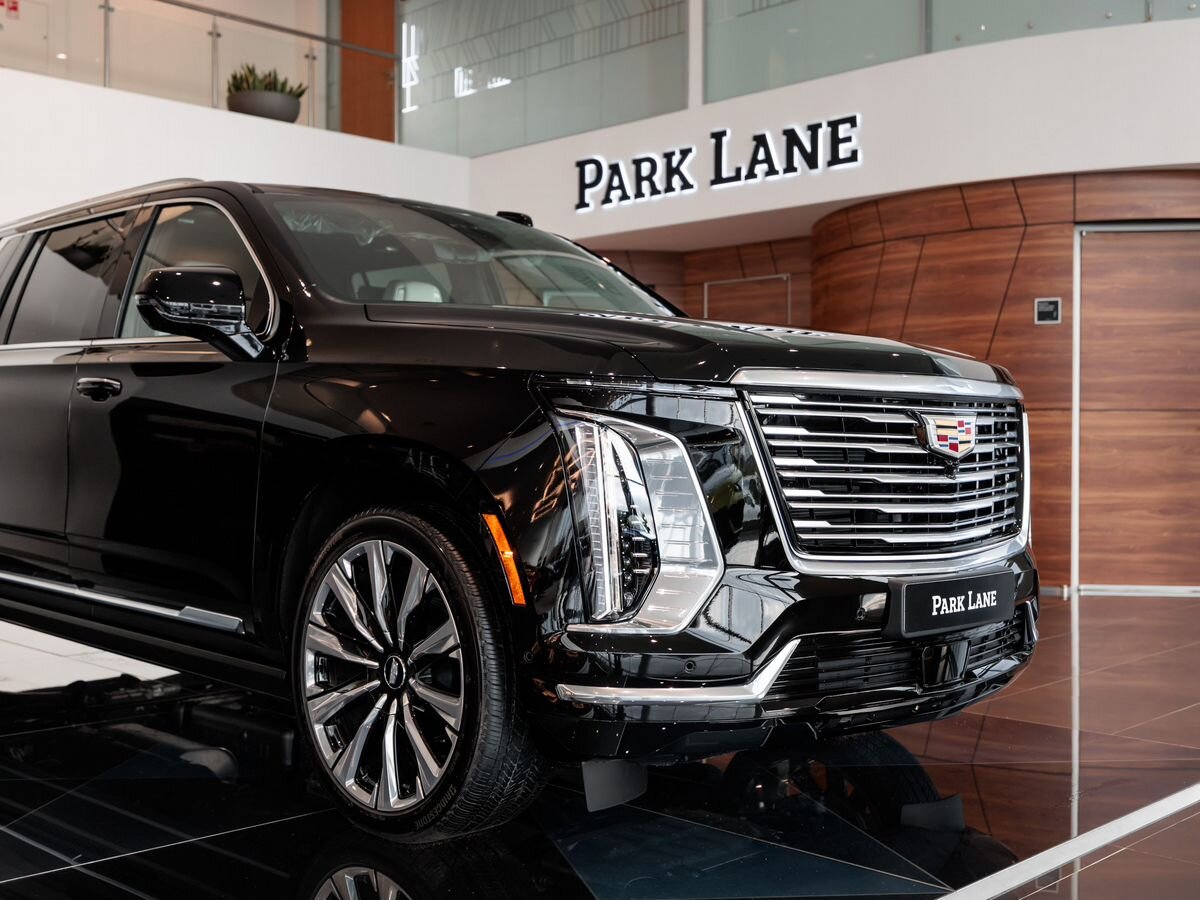 Cadillac Escalade V Рестайлинг ESV 6.2 AT (420 л.с.) 4WD