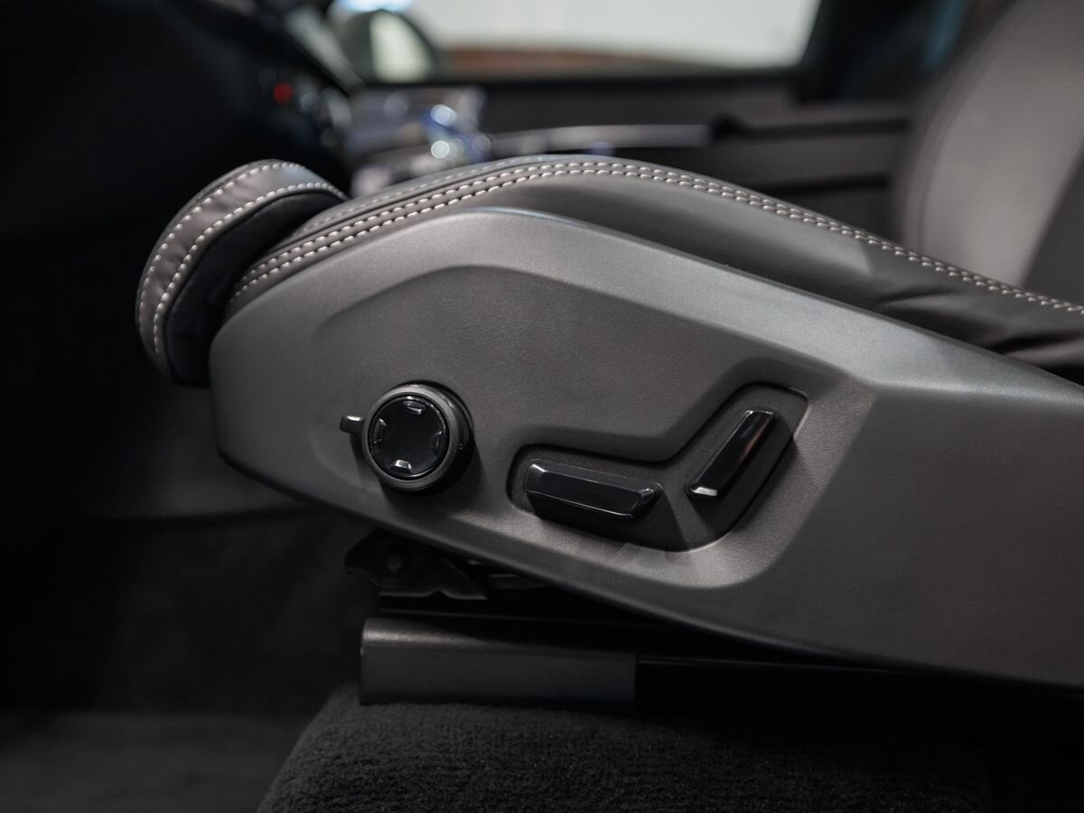 Volvo XC90 II Рестайлинг 2 T8 2.0hyb AT (455 л.с.) 4WD