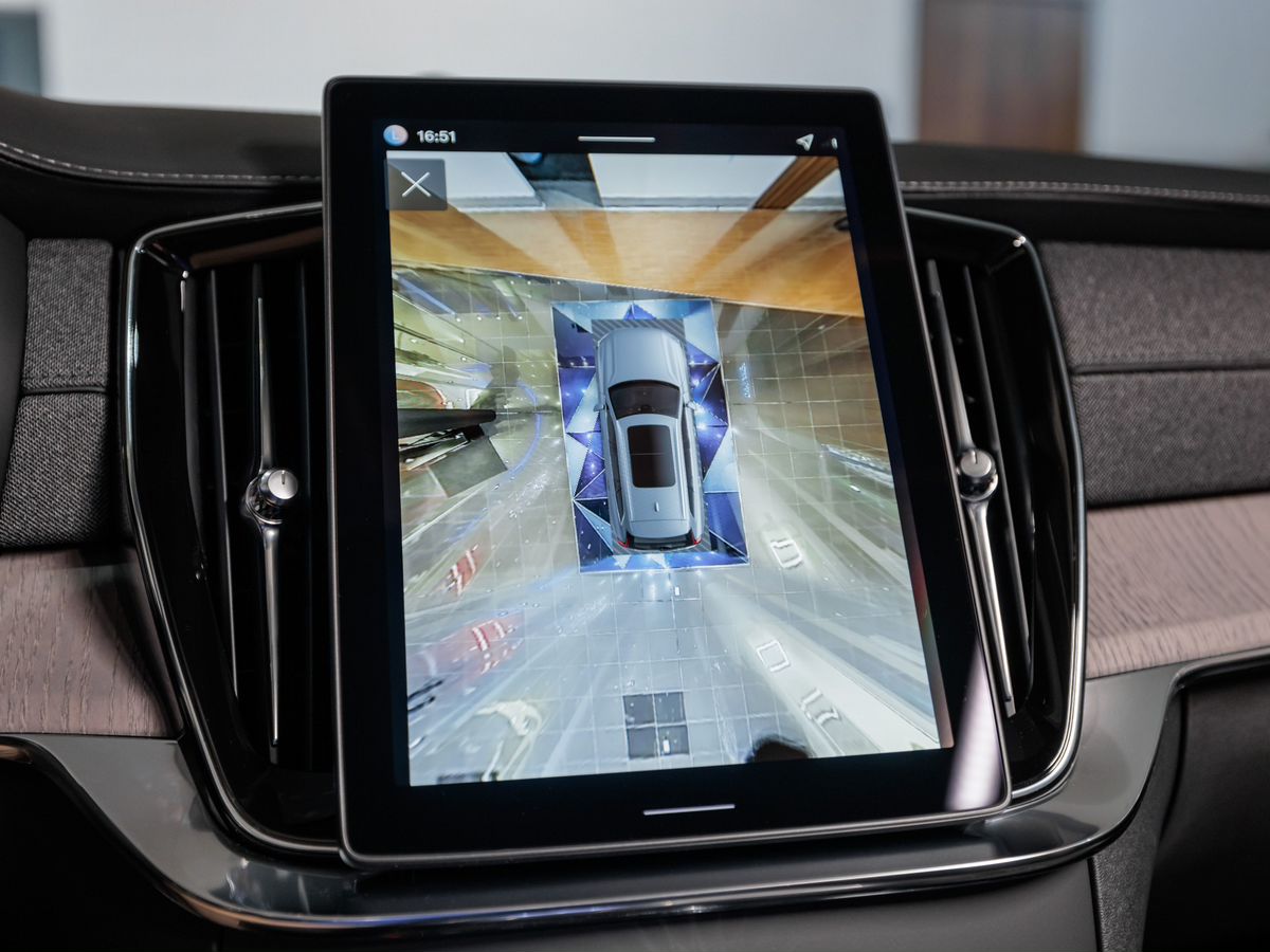 Volvo XC90 II Рестайлинг 2 T8 2.0hyb AT (455 л.с.) 4WD