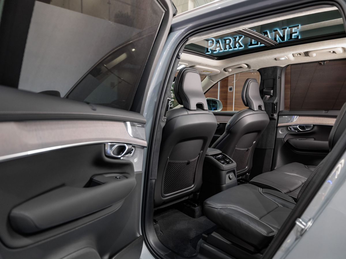 Volvo XC90 II Рестайлинг 2 T8 2.0hyb AT (455 л.с.) 4WD