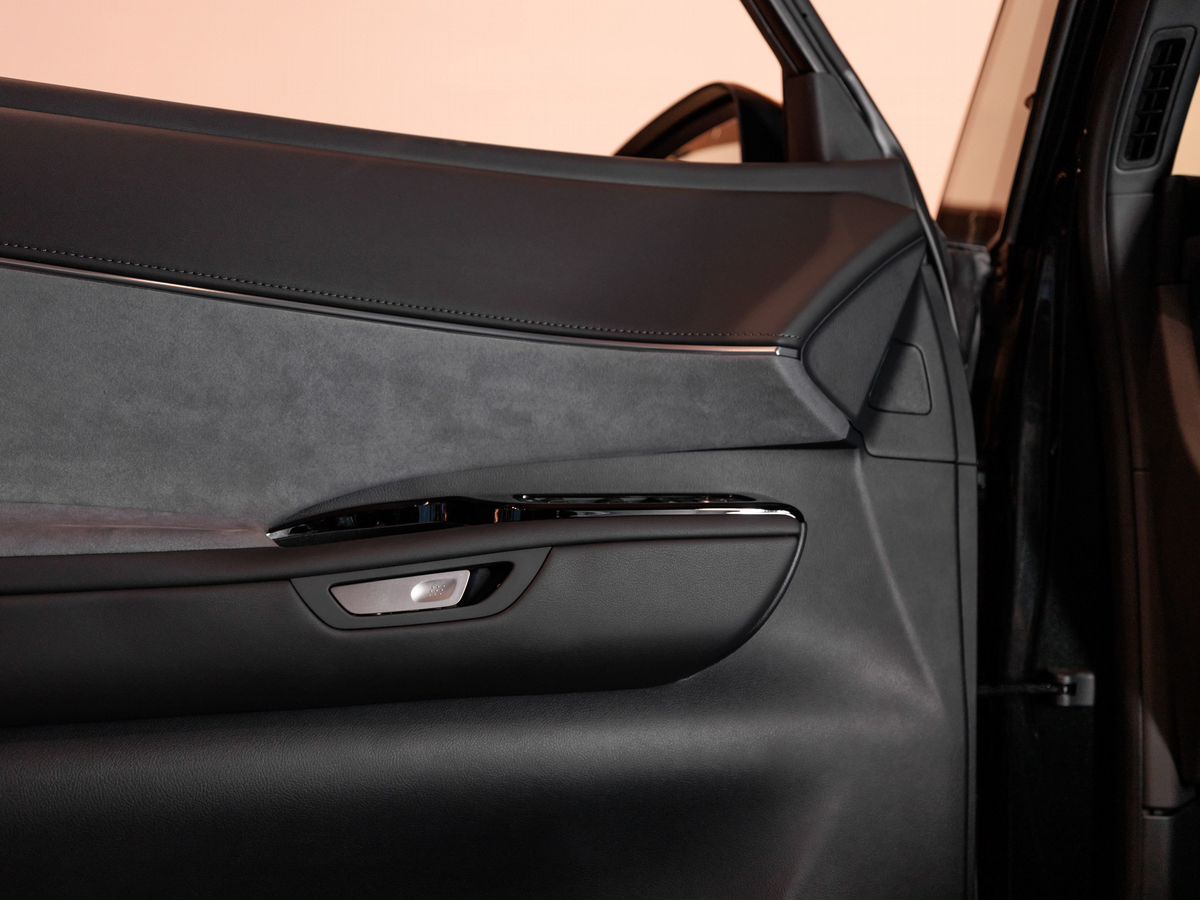 Lexus LM II 350h 2.5hyb CVT (250 л.с.) 4WD