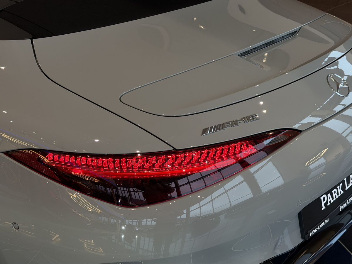 Mercedes-Benz SL-Класс AMG IV (R232) 55 AMG 4.0 AT (476 л.с.) 4WD