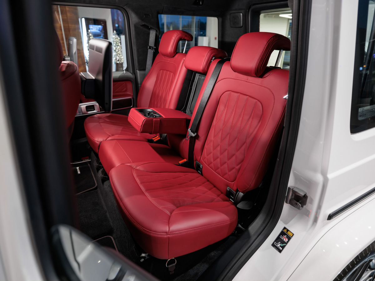 Mercedes-Benz G-Класс AMG II (W465) Рестайлинг 63 AMG 4.0 AT (585 л.с.) 4WD