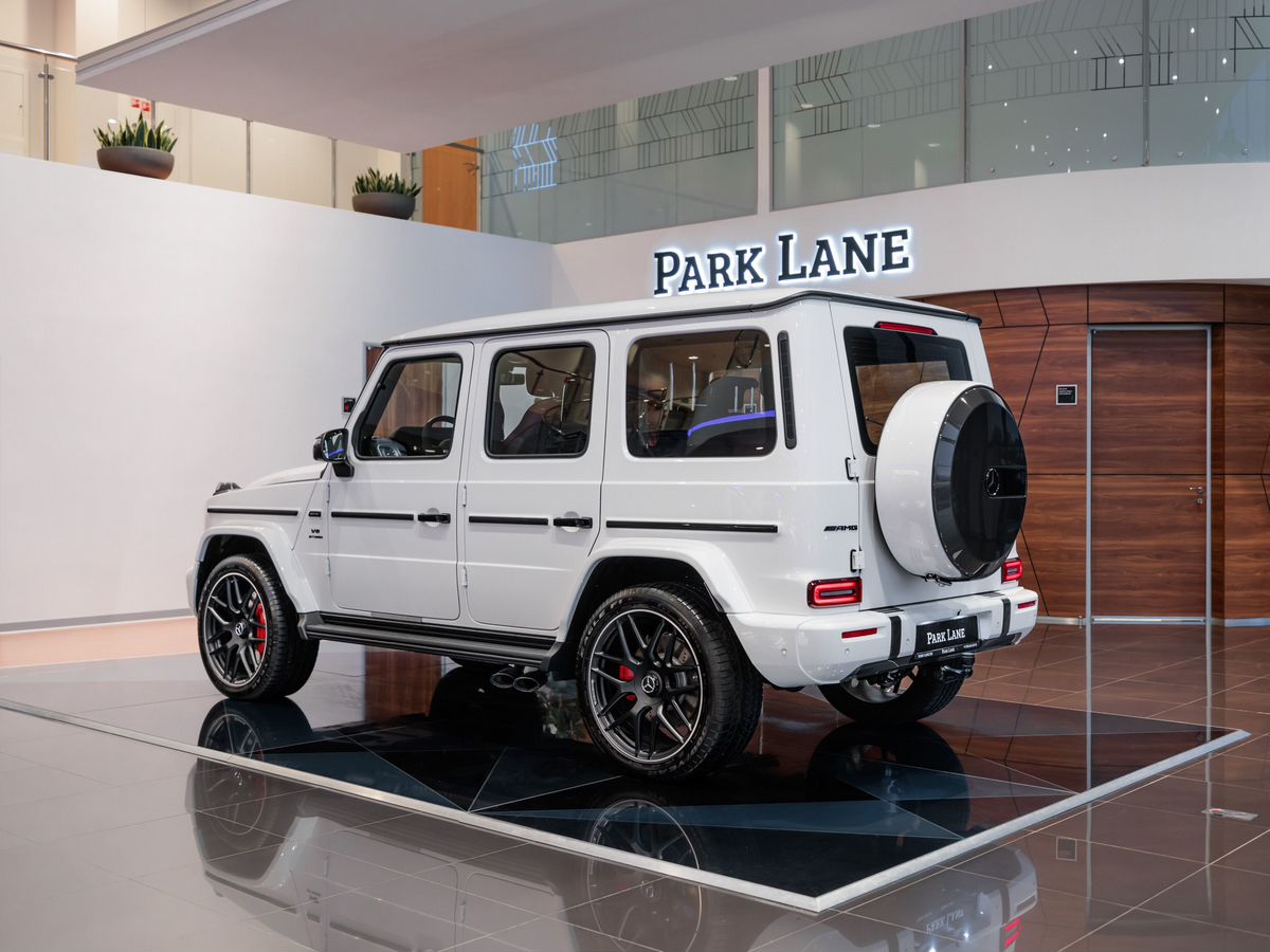 Mercedes-Benz G-Класс AMG II (W465) Рестайлинг 63 AMG 4.0 AT (585 л.с.) 4WD