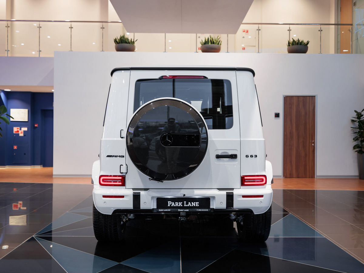 Mercedes-Benz G-Класс AMG II (W465) Рестайлинг 63 AMG 4.0 AT (585 л.с.) 4WD