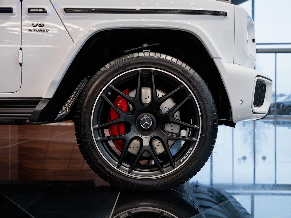 Mercedes-Benz G-Класс AMG II (W465) Рестайлинг 63 AMG 4.0 AT (585 л.с.) 4WD