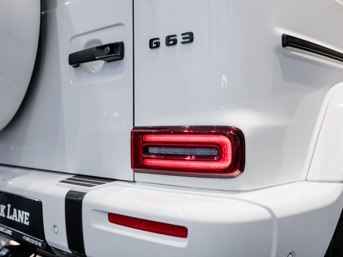 Mercedes-Benz G-Класс AMG II (W465) Рестайлинг 63 AMG 4.0 AT (585 л.с.) 4WD