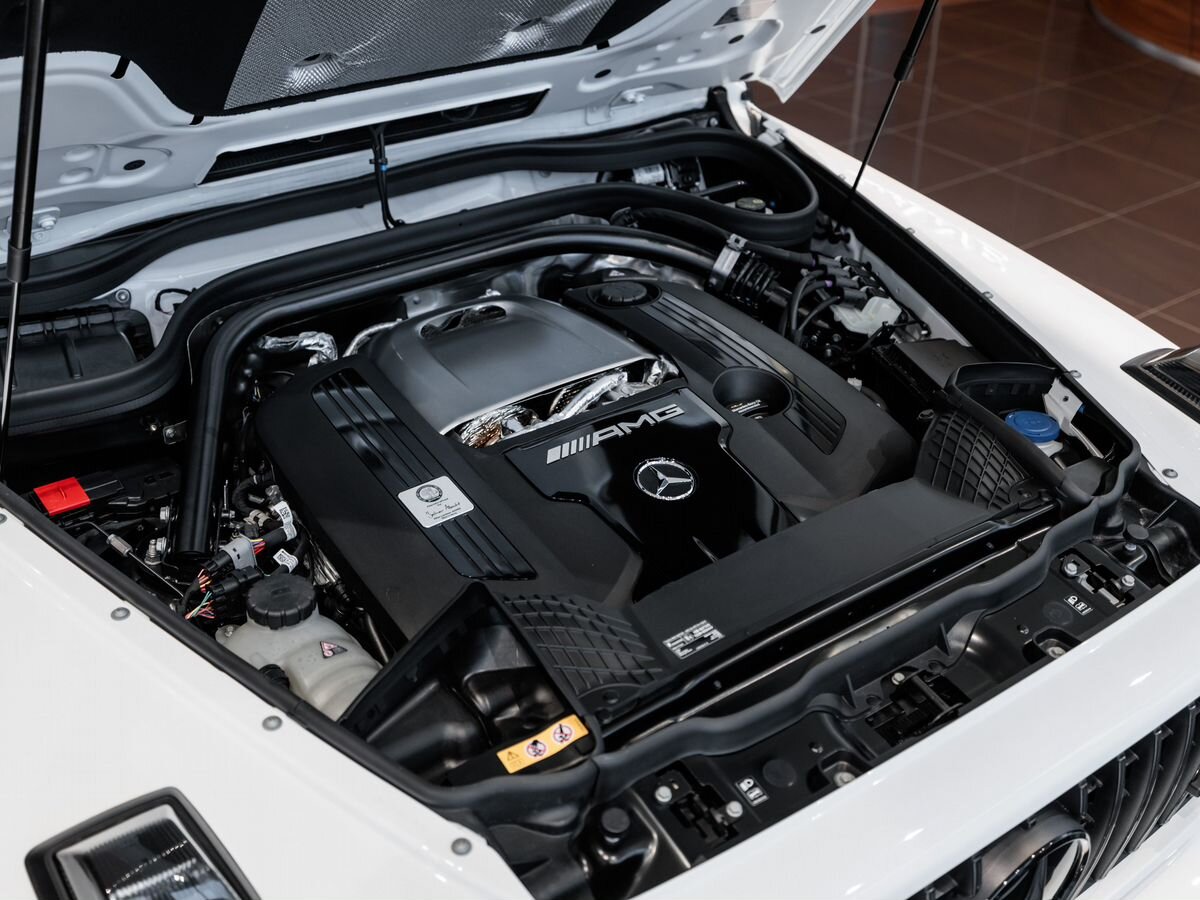 Mercedes-Benz G-Класс AMG II (W465) Рестайлинг 63 AMG 4.0 AT (585 л.с.) 4WD