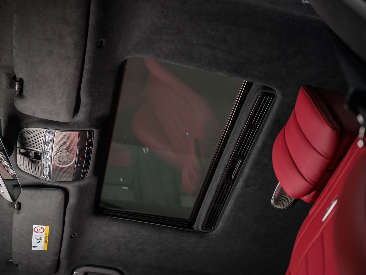 Mercedes-Benz G-Класс AMG II (W465) Рестайлинг 63 AMG 4.0 AT (585 л.с.) 4WD