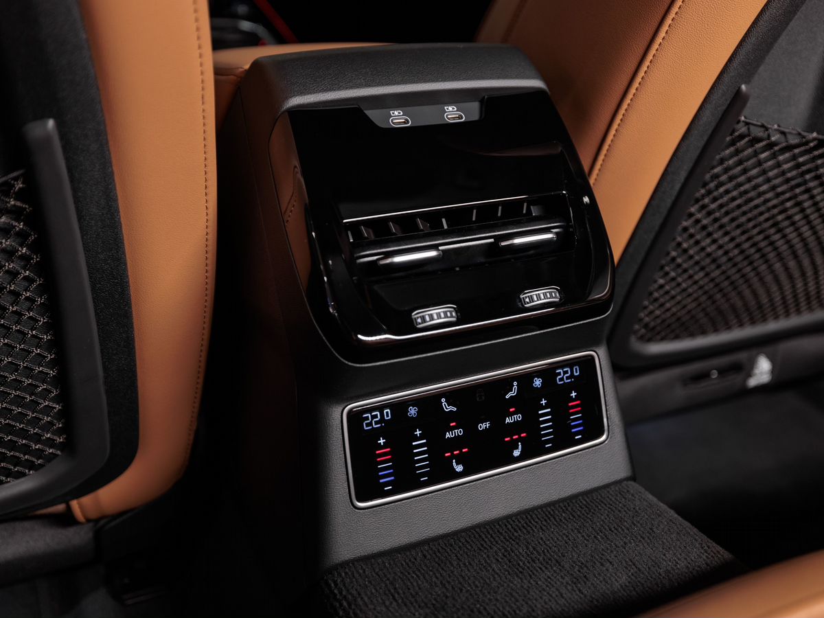 Audi A6 VI (C9) 3.0 AMT (367 л.с.) 4WD