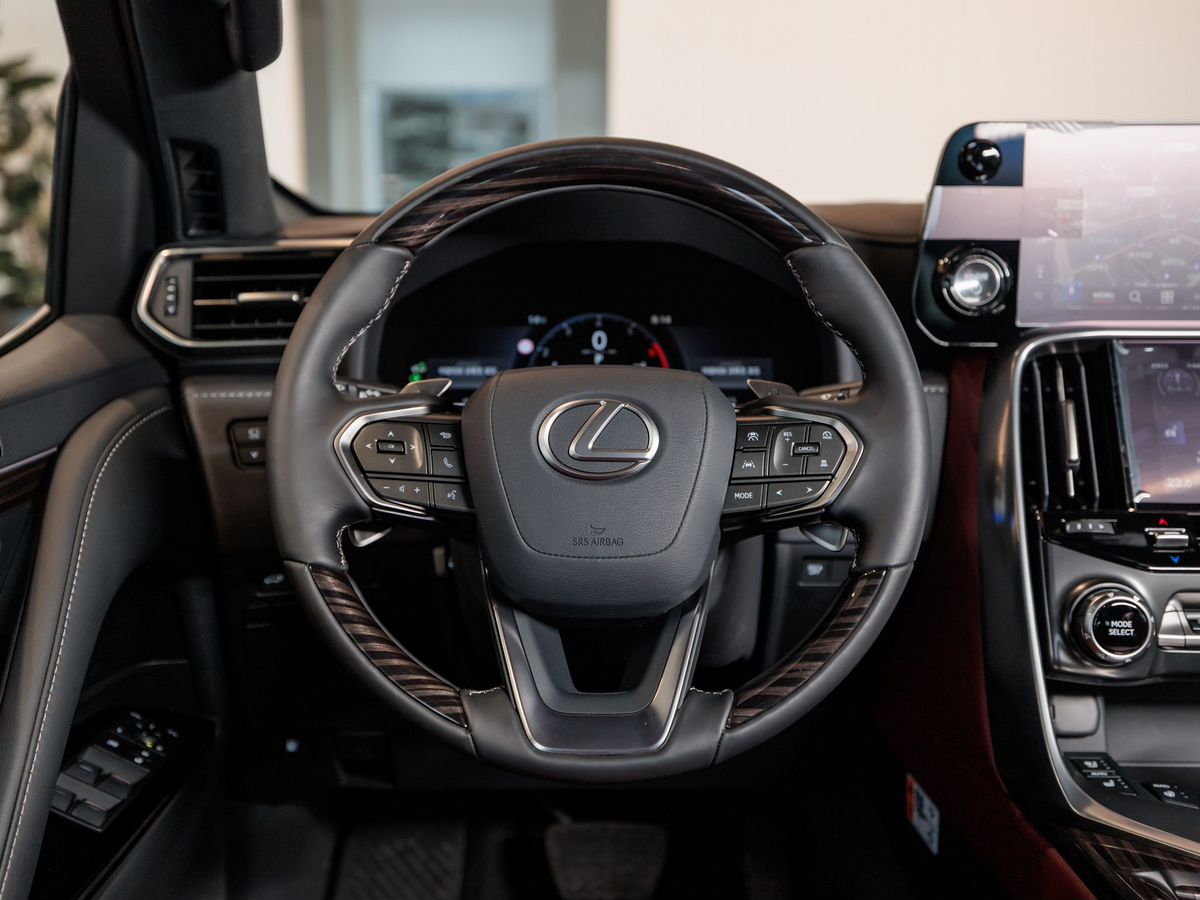 Lexus LX IV 700h 3.4hyb AT (457 л.с.) 4WD