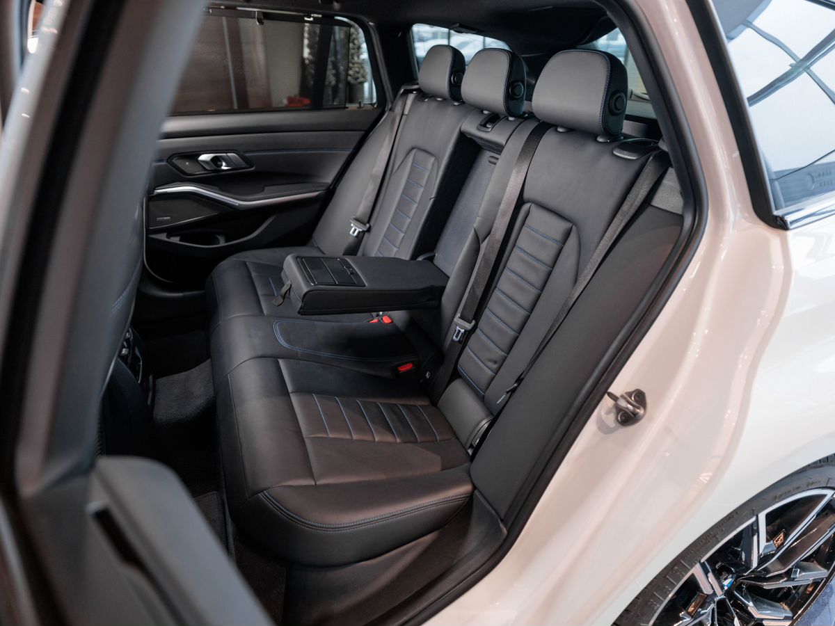 BMW 3 серии VII (G2x) Рестайлинг 320d xDrive 2.0d AT (190 л.с.) 4WD