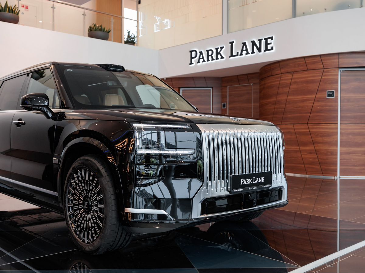 Zeekr 9X 55 kWh 2.0hyb AT (898 л.с.) 4WD