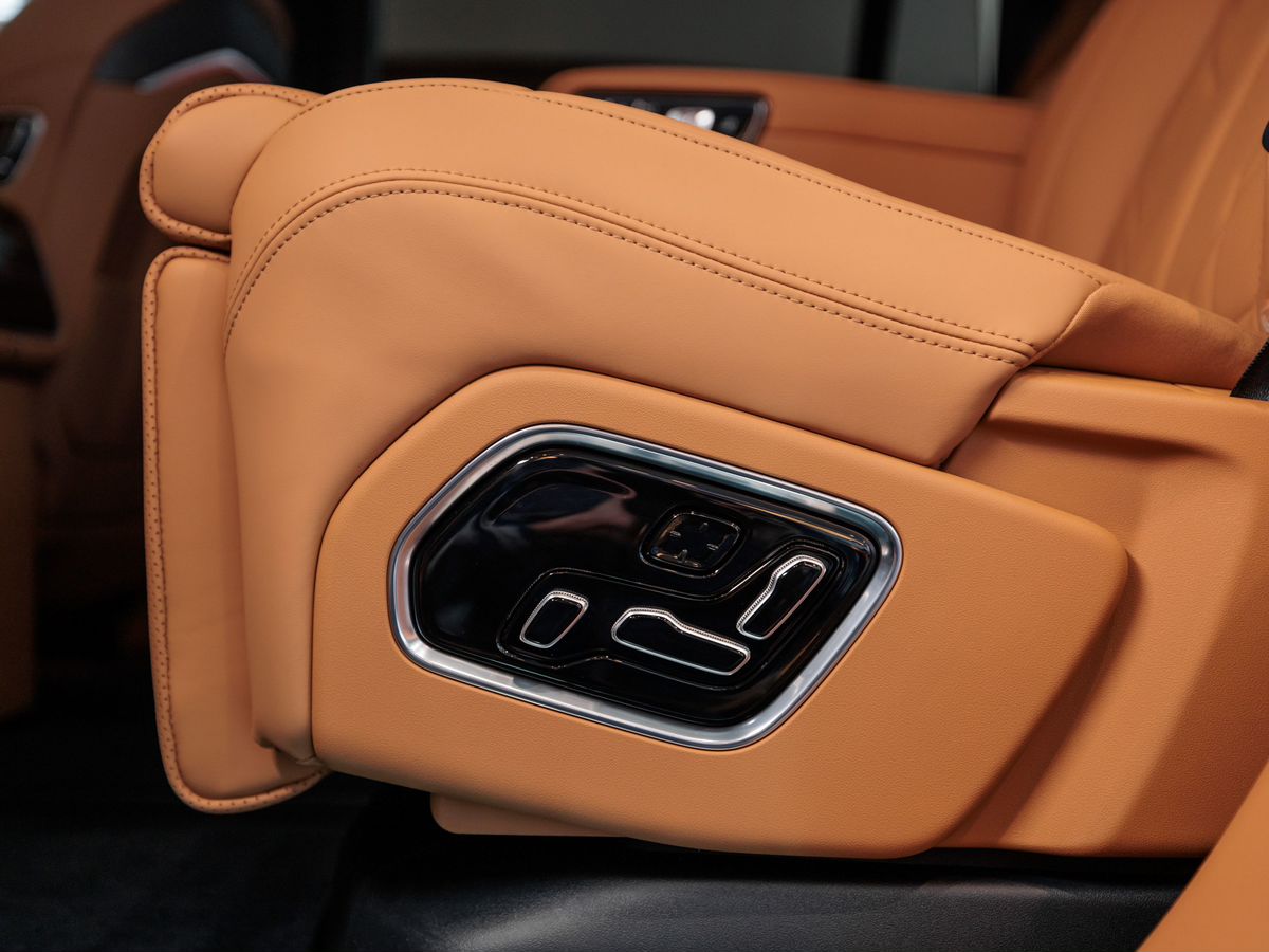 Zeekr 9X 55 kWh 2.0hyb AT (898 л.с.) 4WD