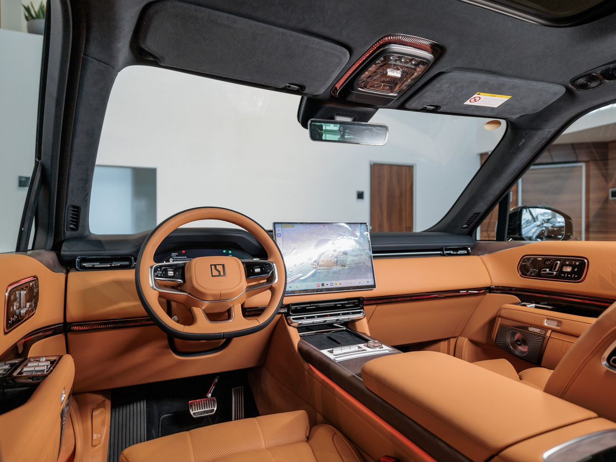 Zeekr 9X 55 kWh 2.0hyb AT (898 л.с.) 4WD