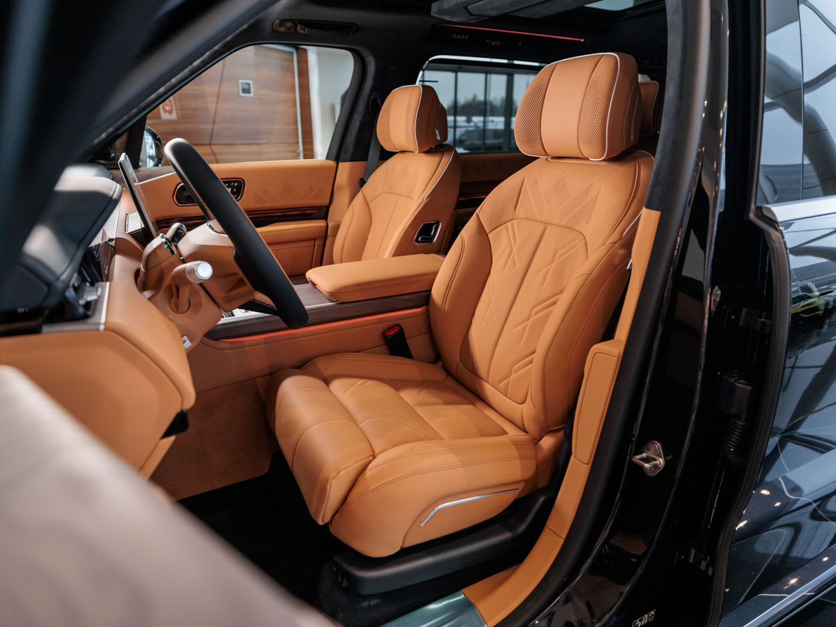 Zeekr 9X 55 kWh 2.0hyb AT (898 л.с.) 4WD