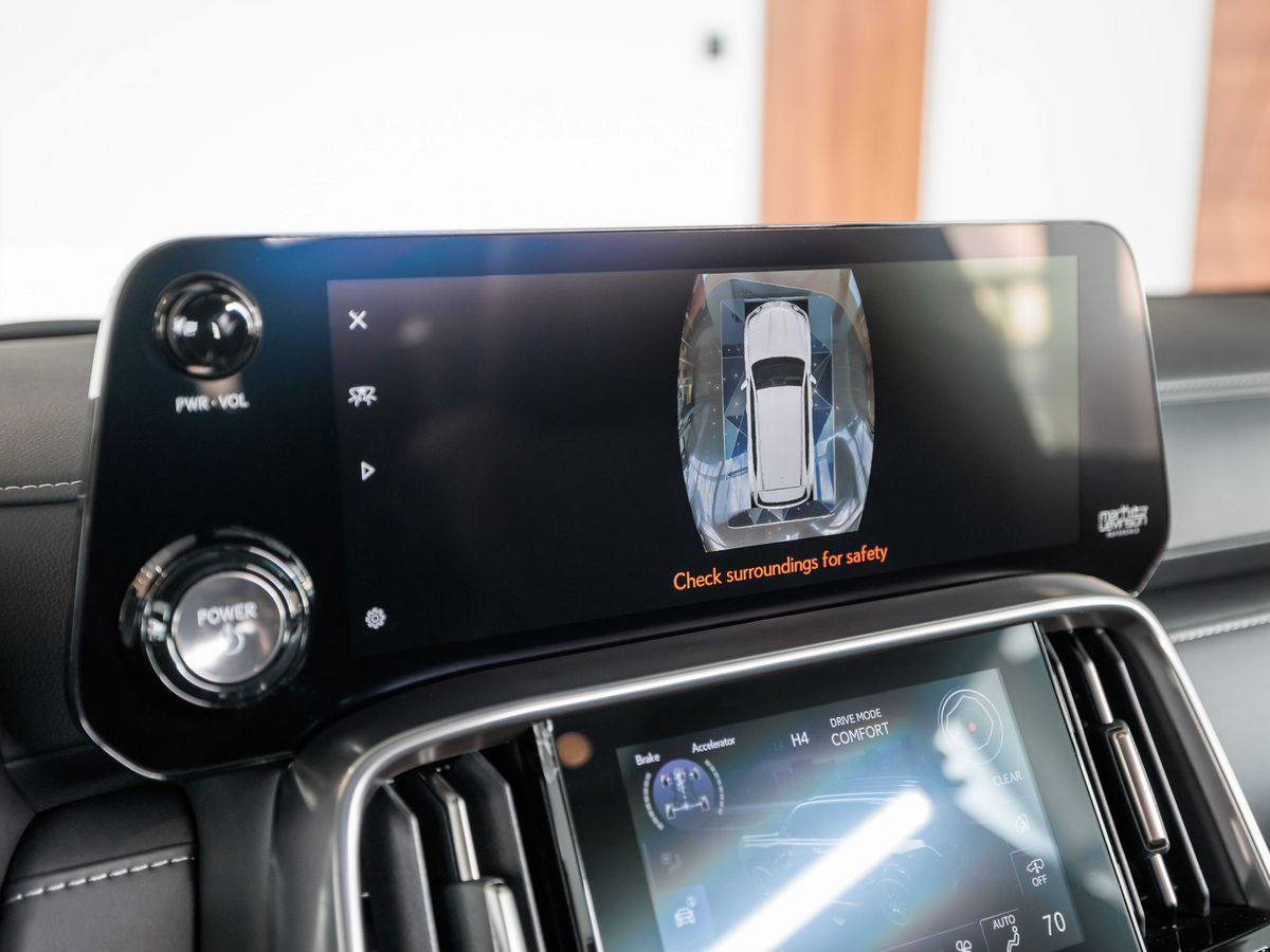 Lexus LX IV 700h 3.4hyb AT (457 л.с.) 4WD