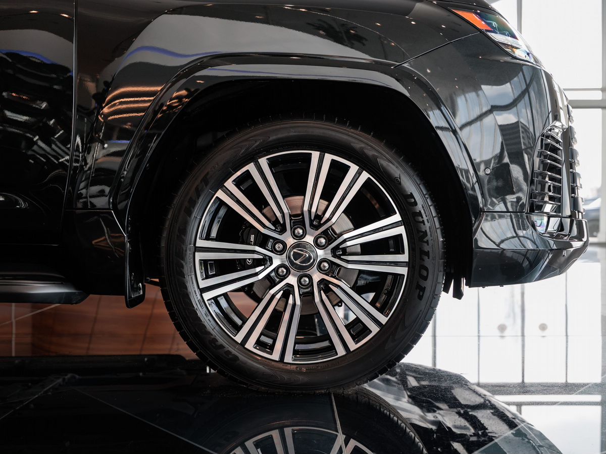 Lexus LX IV 700h 3.4hyb AT (457 л.с.) 4WD