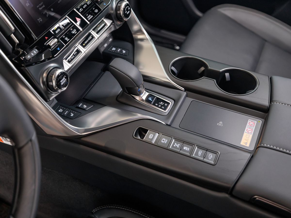 Lexus LX IV 700h 3.4hyb AT (457 л.с.) 4WD