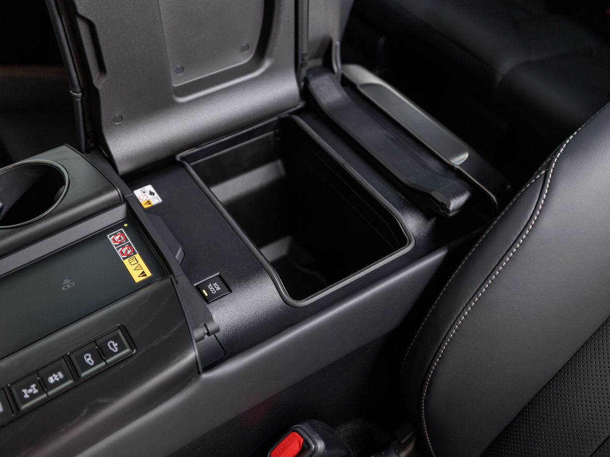 Lexus LX IV 700h 3.4hyb AT (457 л.с.) 4WD