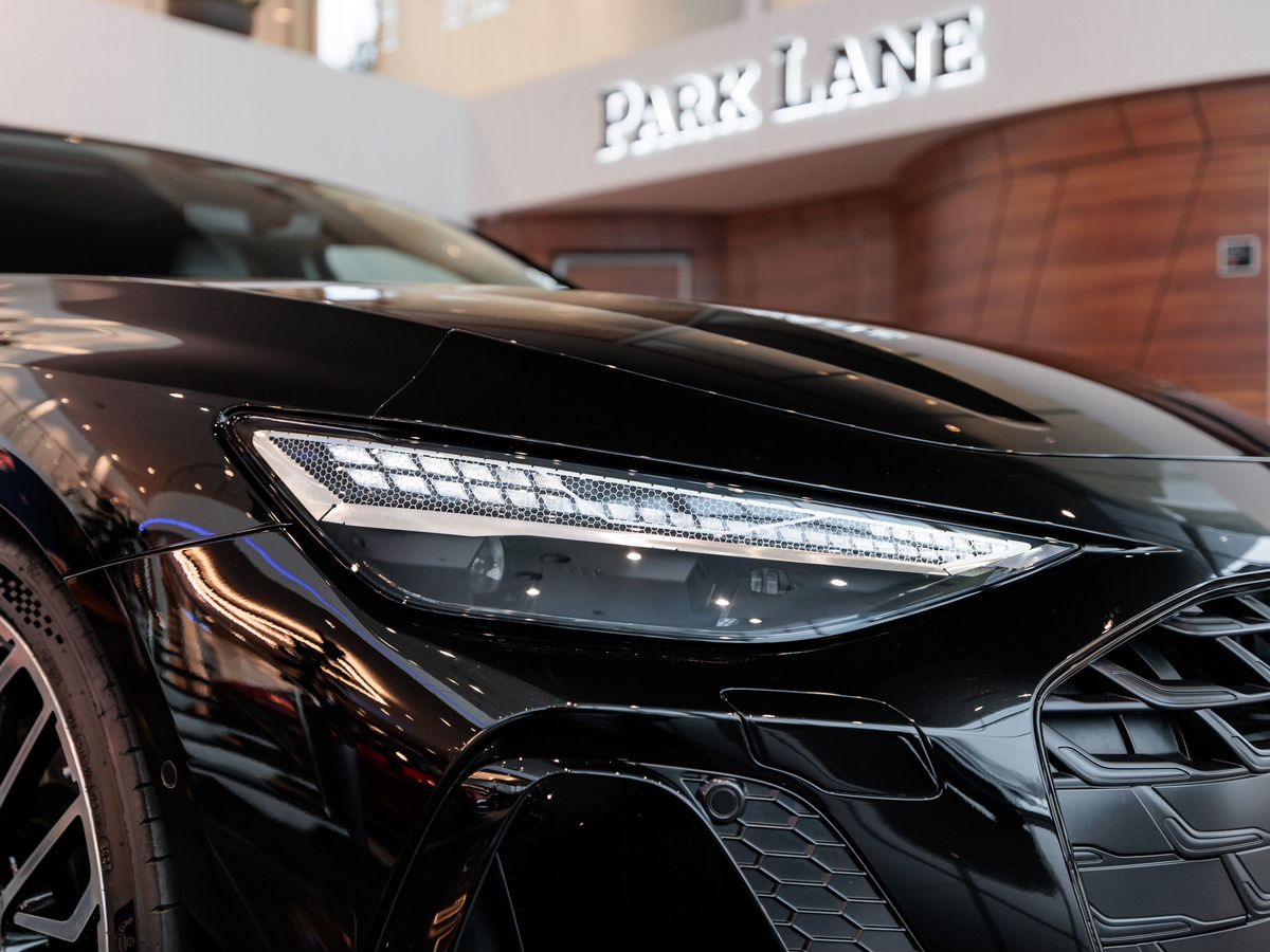 Audi A6 VI (C9) 2.0d AMT (204 л.с.) 4WD