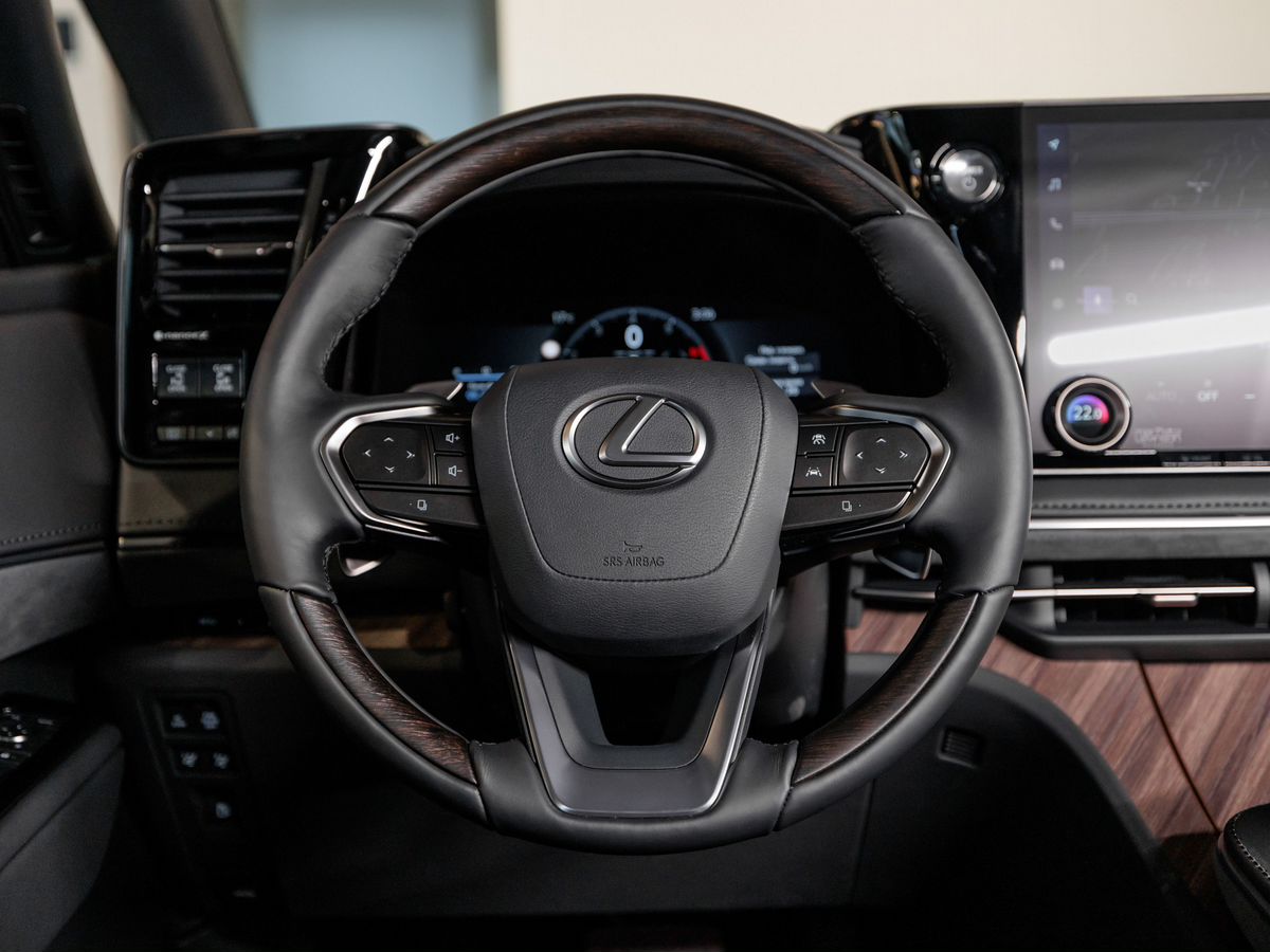 Lexus LM II 350h 2.5hyb CVT (250 л.с.) 4WD