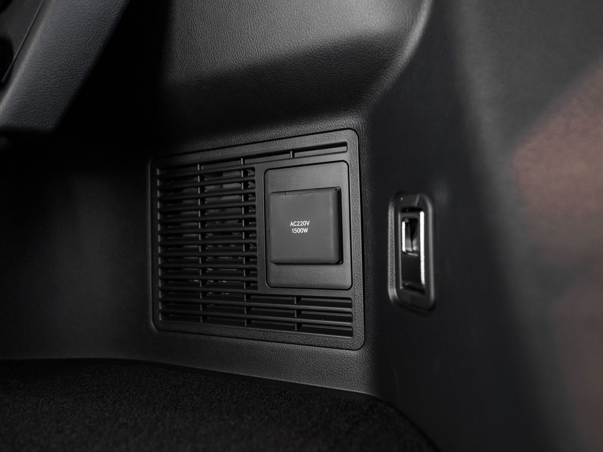 Lexus LM II 350h 2.5hyb CVT (250 л.с.) 4WD