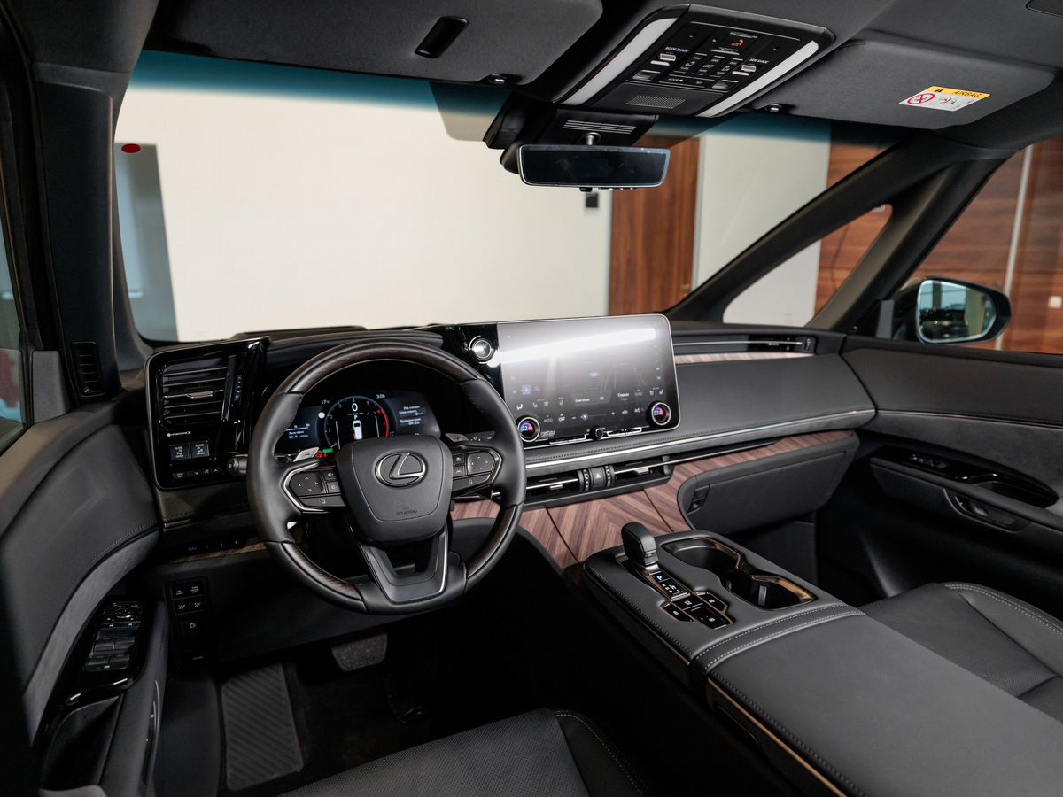 Lexus LM II 350h 2.5hyb CVT (250 л.с.) 4WD