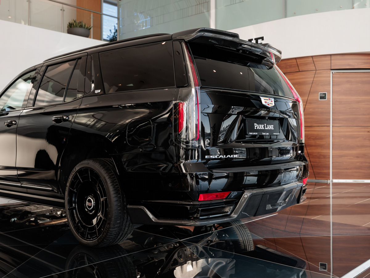 Cadillac Escalade V ESV 6.2 AT (420 л.с.) 4WD