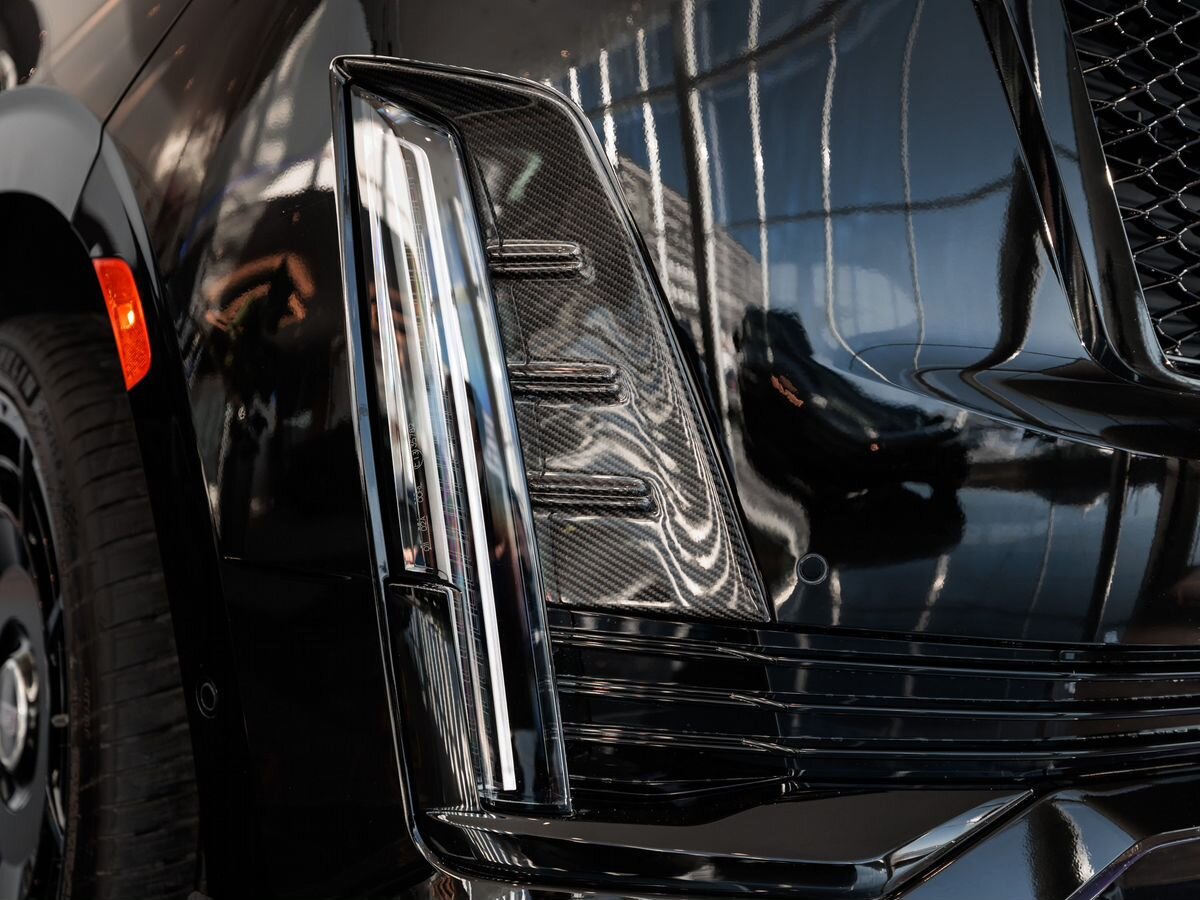 Cadillac Escalade V ESV 6.2 AT (420 л.с.) 4WD