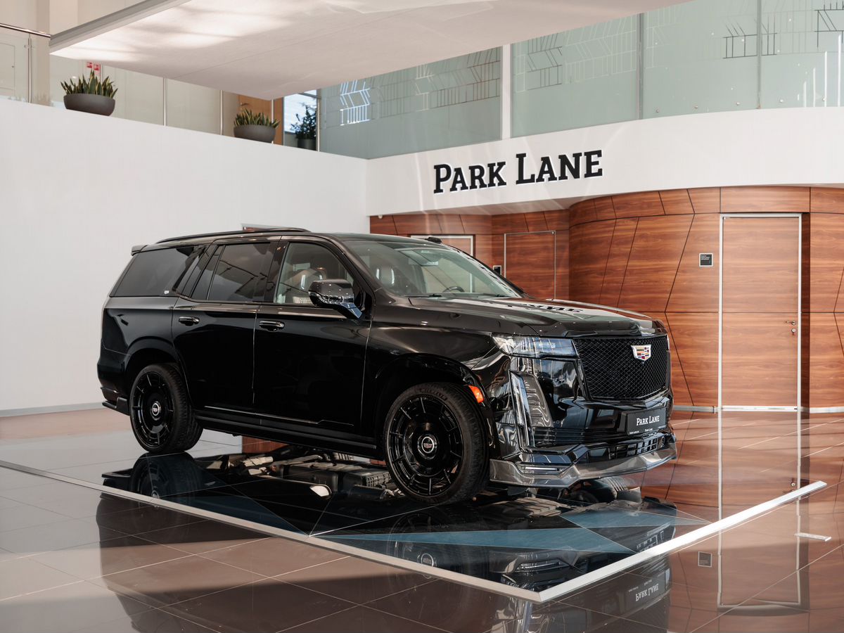 Cadillac Escalade V ESV 6.2 AT (420 л.с.) 4WD