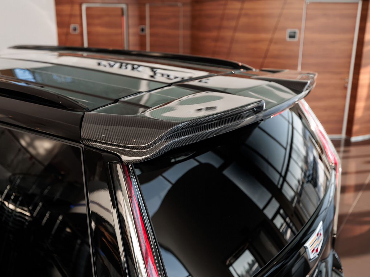 Cadillac Escalade V ESV 6.2 AT (420 л.с.) 4WD