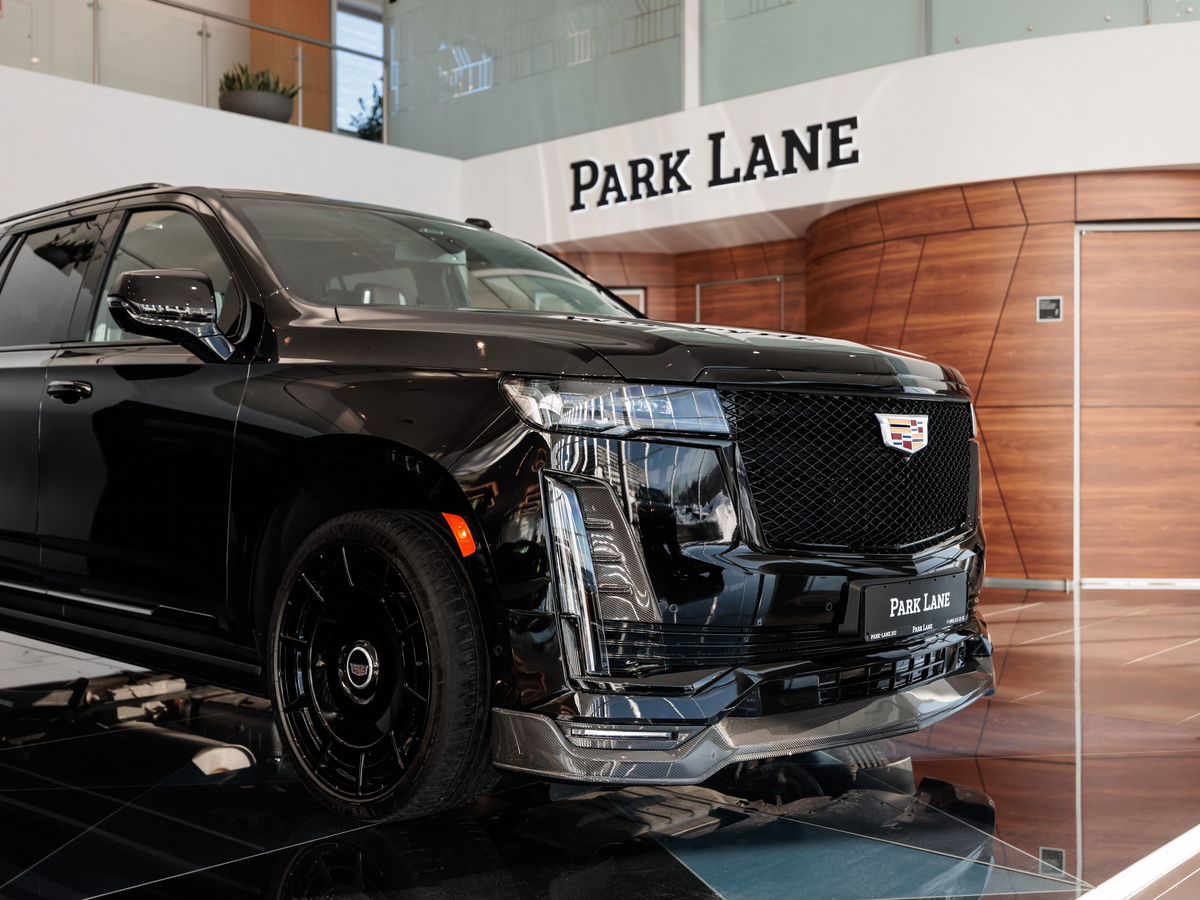 Cadillac Escalade V ESV 6.2 AT (420 л.с.) 4WD