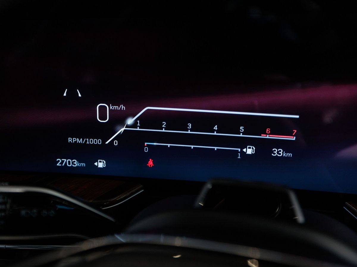 Cadillac Escalade V Рестайлинг 6.2 AT (420 л.с.) 4WD