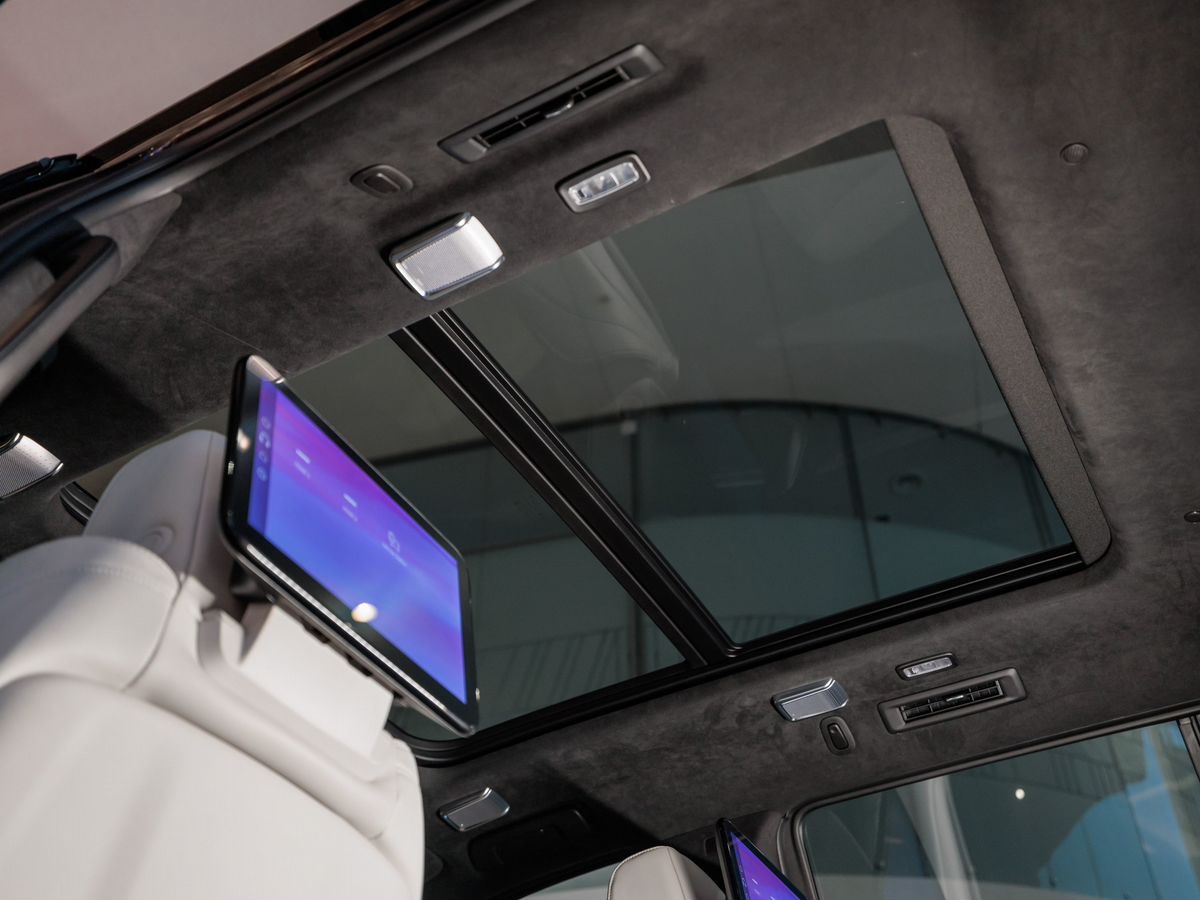 Cadillac Escalade V Рестайлинг 6.2 AT (420 л.с.) 4WD