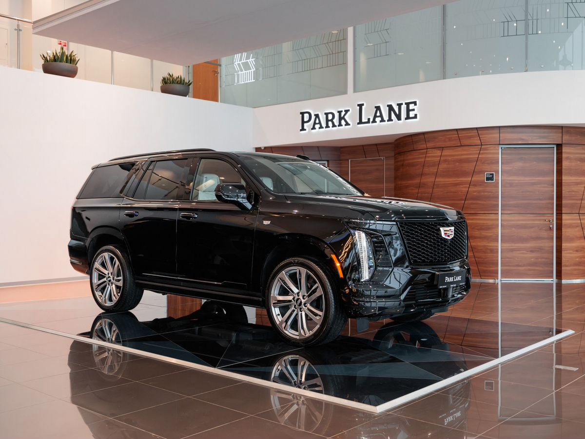 Cadillac Escalade V Рестайлинг 6.2 AT (420 л.с.) 4WD