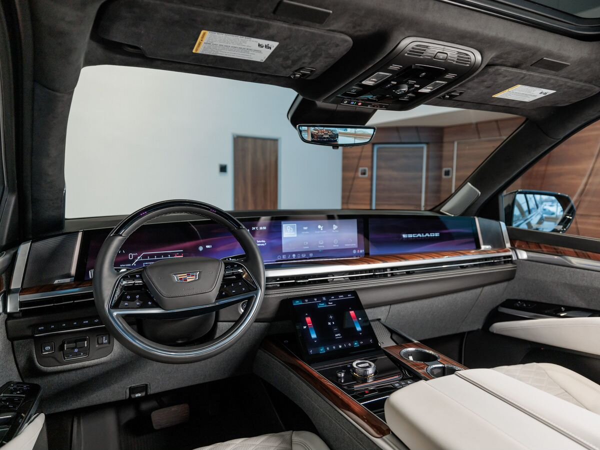 Cadillac Escalade V Рестайлинг 6.2 AT (420 л.с.) 4WD