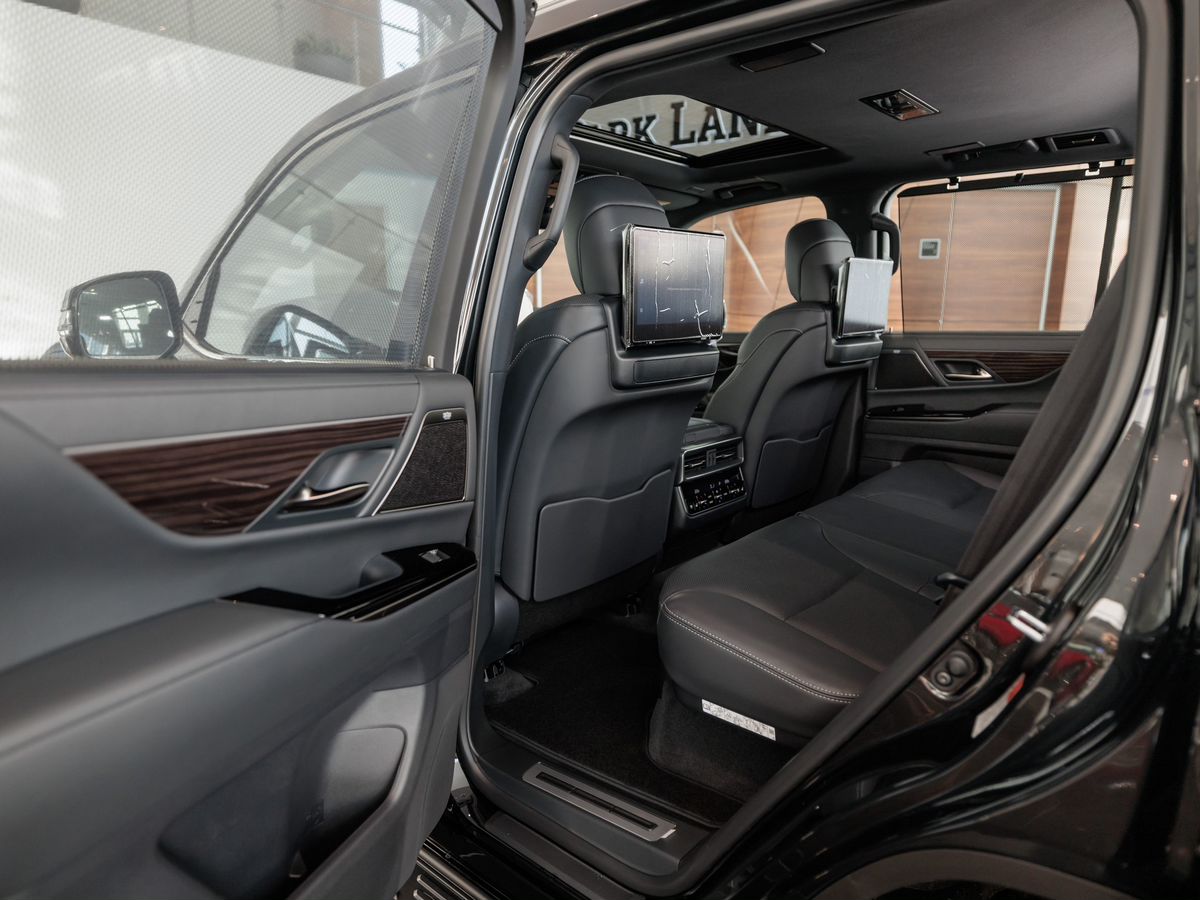 Lexus LX IV 600 3.4 AT (415 л.с.) 4WD