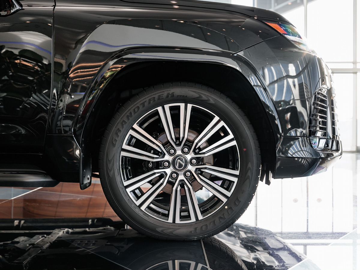 Lexus LX IV 600 3.4 AT (415 л.с.) 4WD